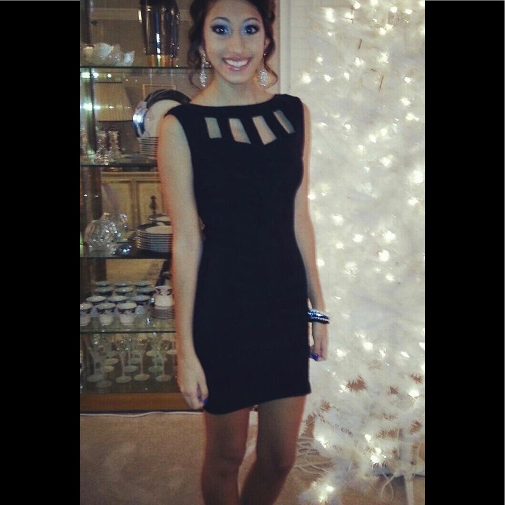 OBOE LITTLE BLACK MINI DRESS WITH SIDE ZIPPER